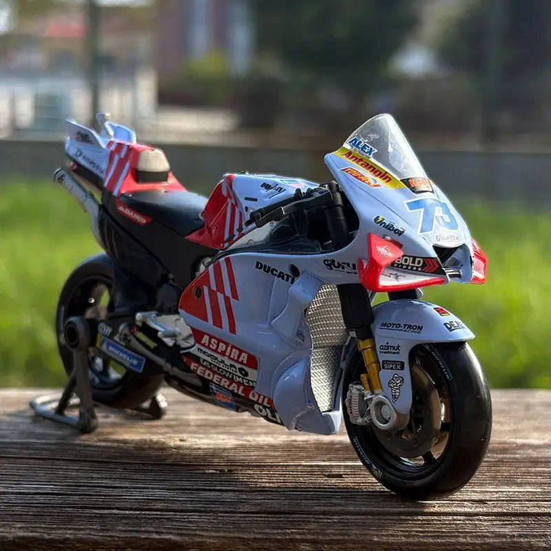 Motorcycle Model Toys Maisto 1:18